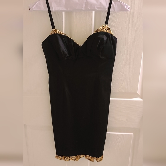 GUESS Cocktail Little Black Dress With Leopard Inside Open Back Size Large - Picture 1 of 4